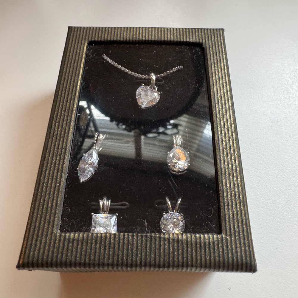 Source Unknown Silver-Tone Clear Crystal Pendant … - image 3